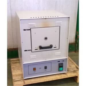 Dewaxing furnace for flasks